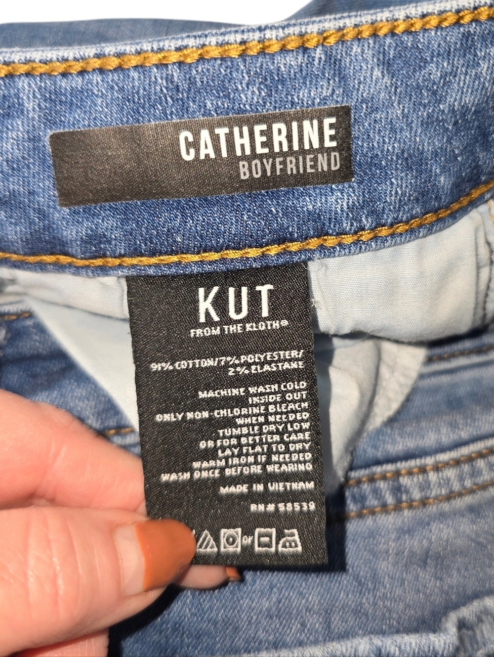 Kut From The Kloth Catherine Boyfriend Jeans Distressed Stretch Denim Size 16 - Picture 9 of 11